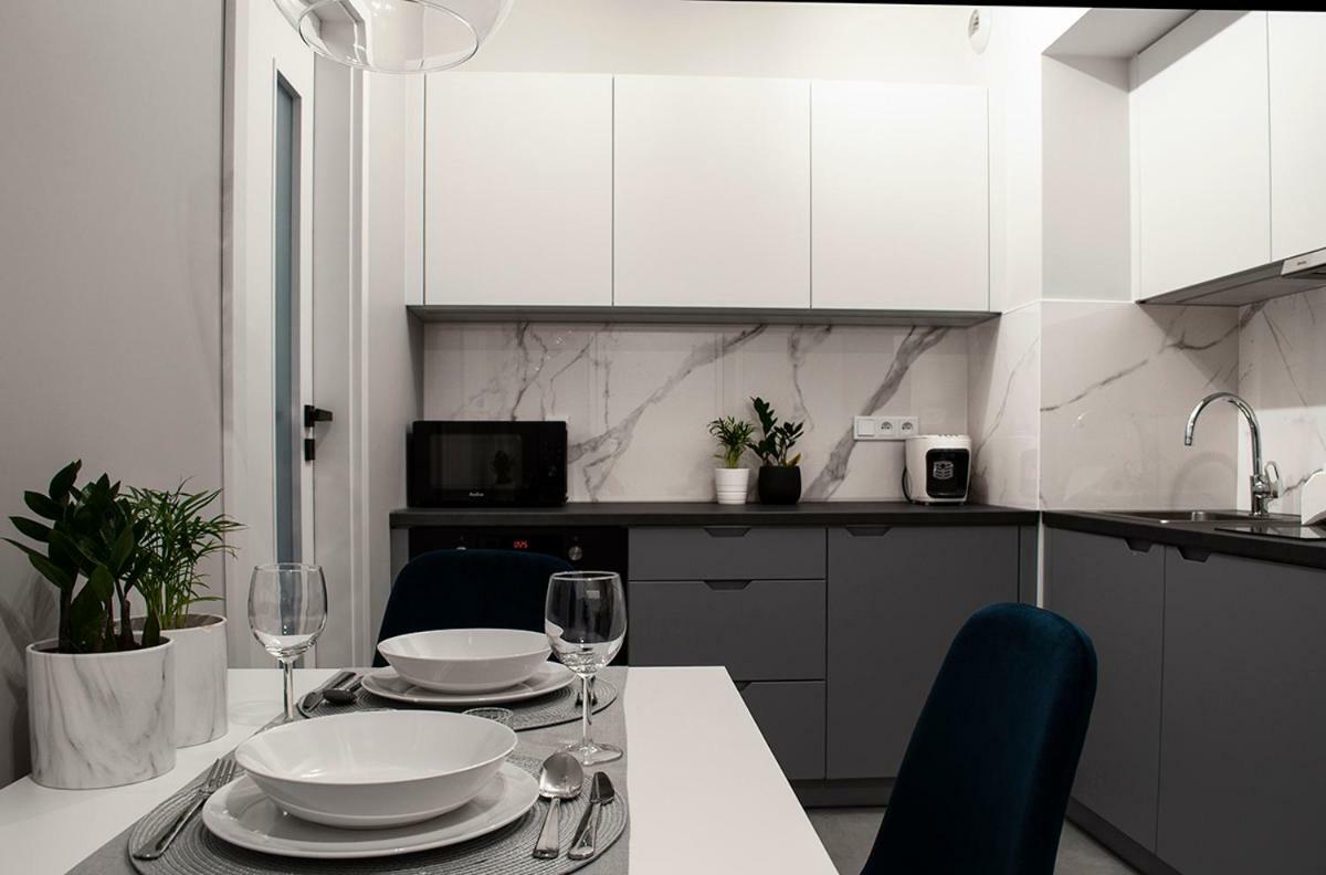 Navyblue Apartment Cracow Free Parking Tv Krakkó Kültér fotó