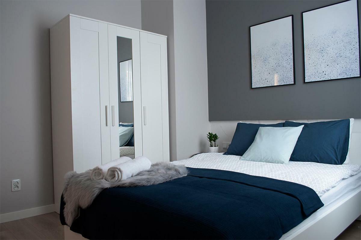 Navyblue Apartment Cracow Free Parking Tv Krakkó Kültér fotó